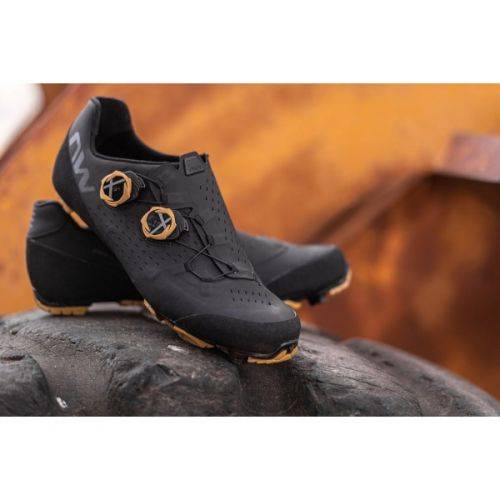 CIPELE NORTHWAVE EXTREME XCM 3 BLACK/HONEY, 43.5 Cijena