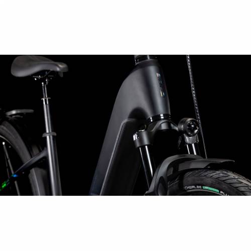 CUBE KATHMANDU HYBRID EXC 800 BLACK´N´PRISM EASY ENTRY 2025, 46 cm Cijena