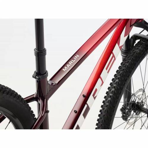 BICIKL TREK MTB MARLIN 7 XL 29 FURY RED/LITHIUM GREY FADE / 2026 Cijena