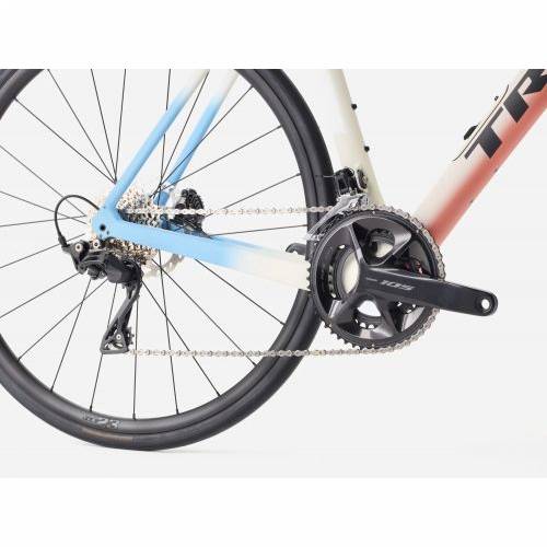 BICIKL TREK TRKAĆI DOMANE SL 5 60 ERA WHITE/GLOWSTICK/CORAL FADE / 2026 Cijena