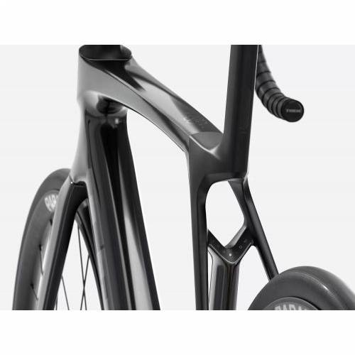 BICIKL TREK TRKAĆI MADONE SL 5 S GLOSS DARK STAR/MATTE DEEP SMOKE / 2026 Cijena