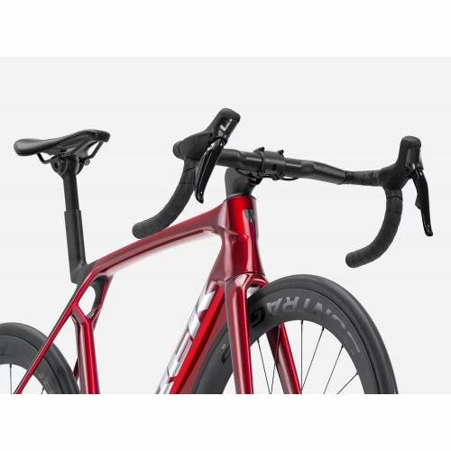 BICIKL TREK TRKAĆI MADONE SL 7 M GLOSS FURY RED/MATTE DEEP SMOKE / 2026 Cijena