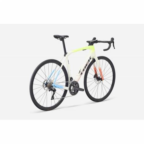 BICIKL TREK TRKAĆI DOMANE SL 5 52 ERA WHITE/GLOWSTICK/CORAL FADE / 2026 Cijena