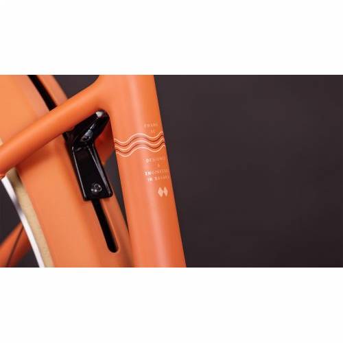CUBE ARUBA HYBRID 600 PAPAYA´N´CREME 2026 EASY ENTRY, 46 cm Cijena