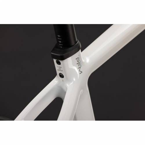 CUBE NURIDE HYBRID PERFORMANCE 720 METALLICWHITE´N´GREY 2027, 54 cm Cijena