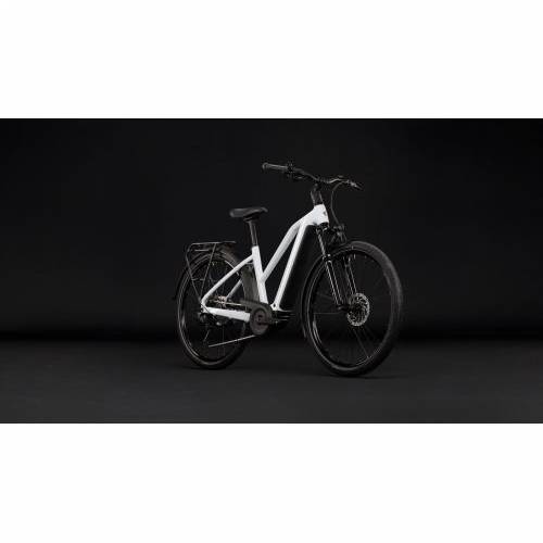 CUBE TOURING HYBRID ONE 600 METALLICWHITE´N´CHROME 2027 TRAPEZE, 46 cm Cijena